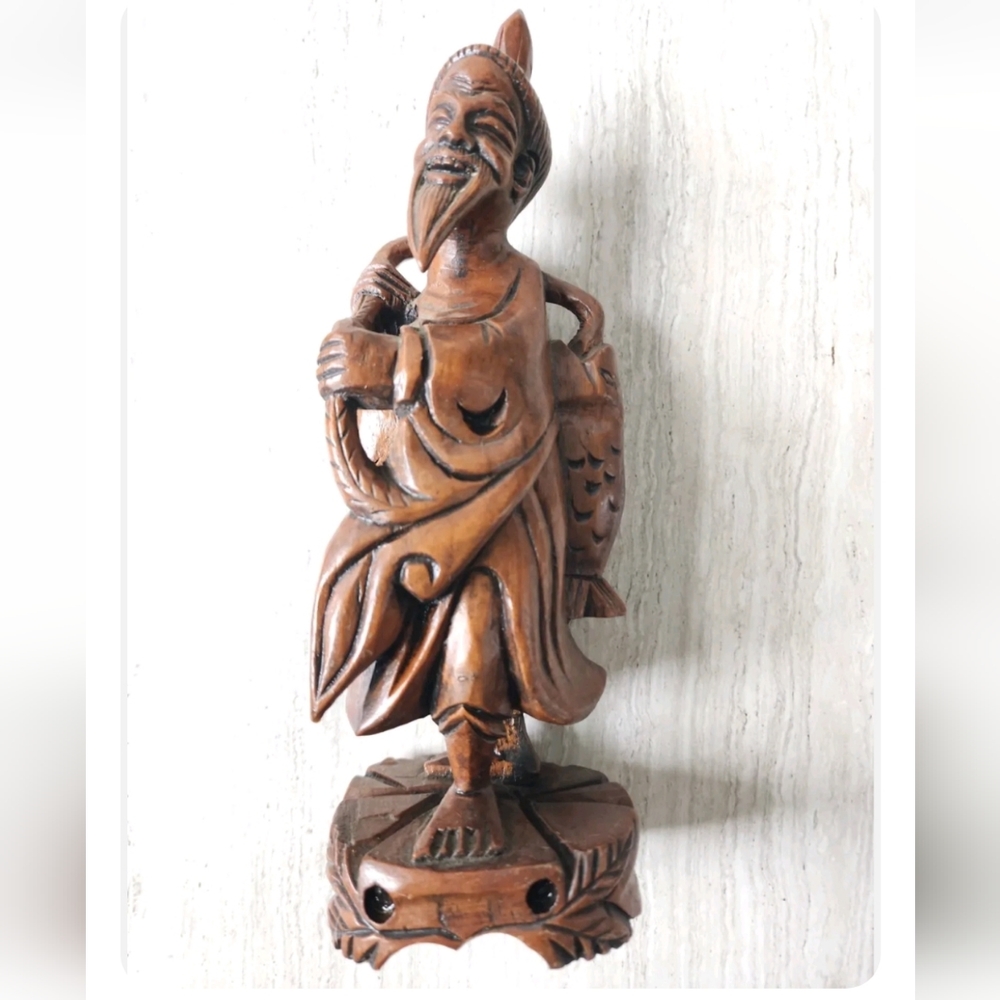 Vintage/Antique  Chinese Wood Hand Carved Fisherman